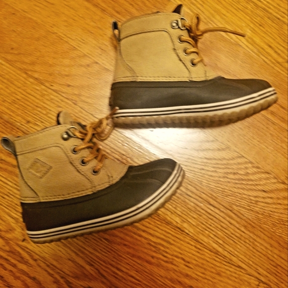 SPERRY duck boot brown and tan size 9M (Bowline edition) - Picture 2 of 2